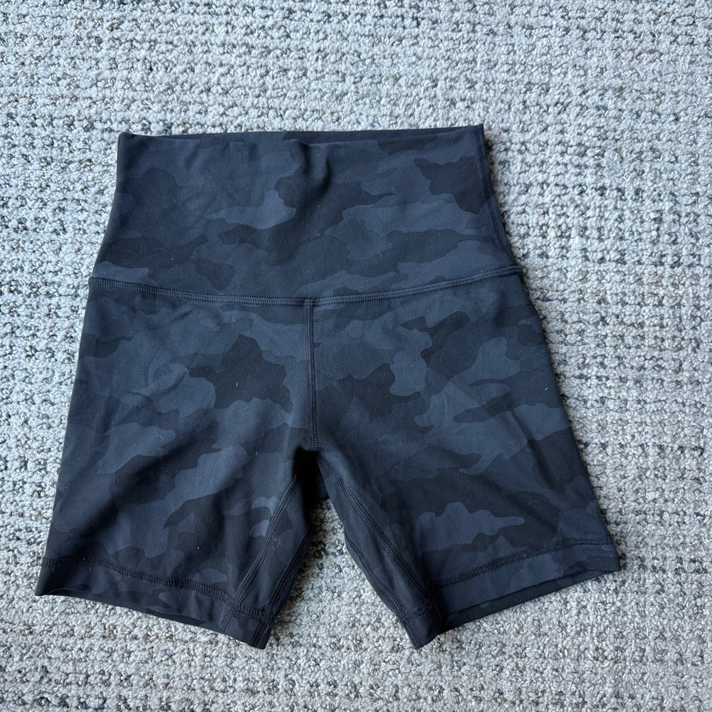 lululemon athletica align 6” Black Camouflage Shorts